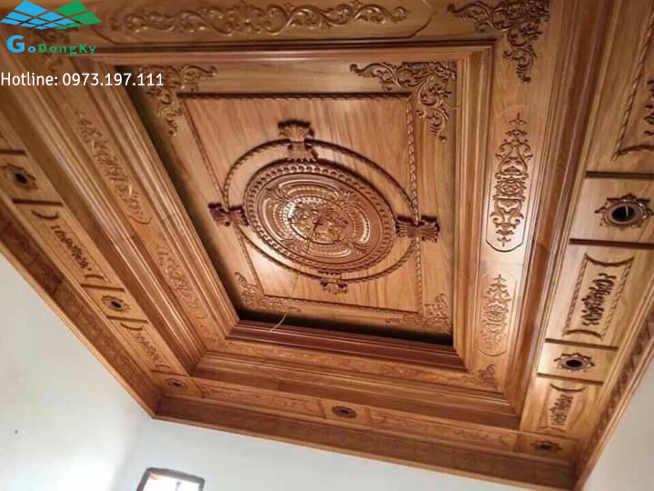 Trần gỗ gõ đỏ đẹp tại Yên Bái
