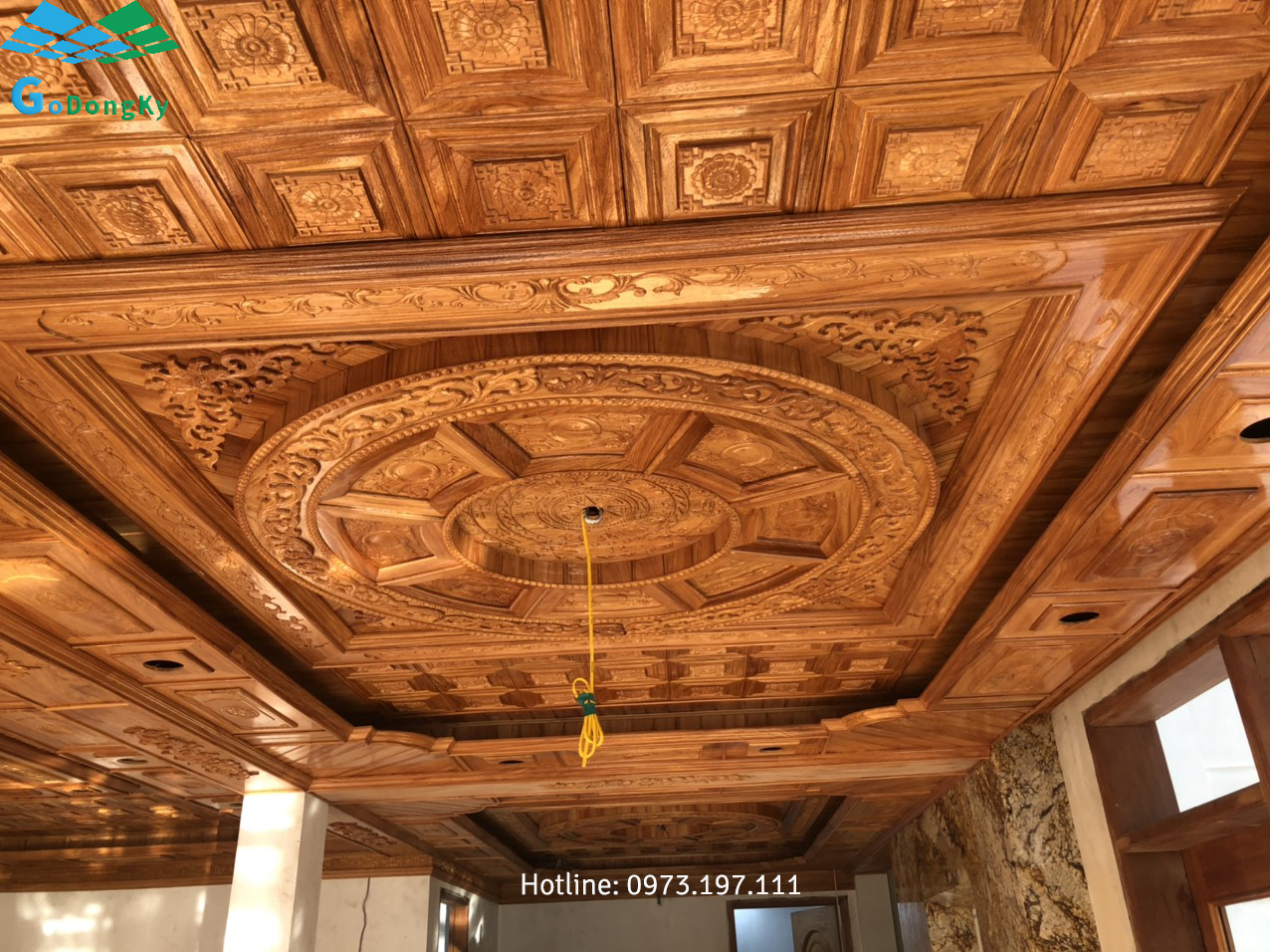 Trần gỗ tự nhiên đẹp tại Đồng Tháp