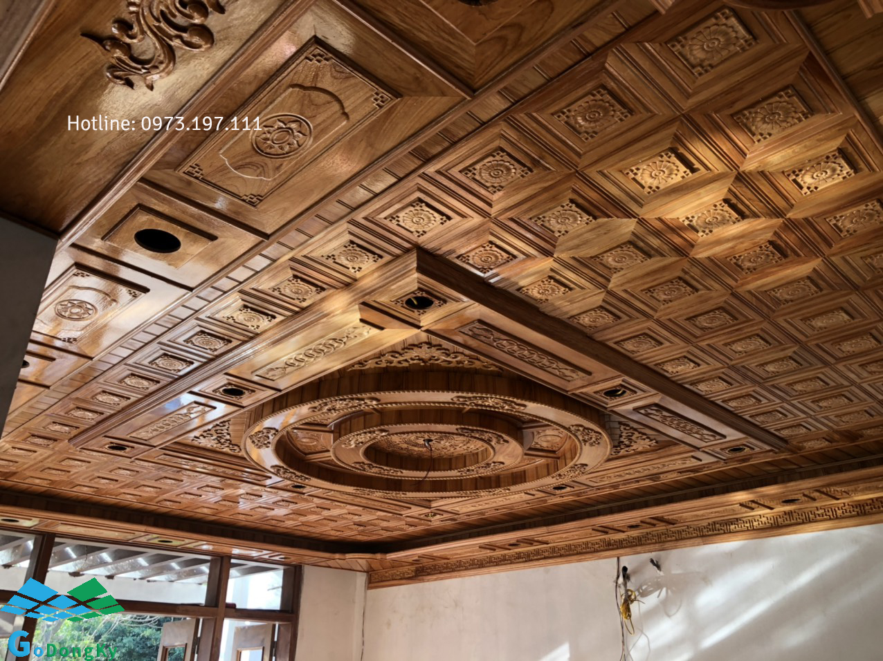 Yếu tố liên quan đến giá ốp trần gỗ